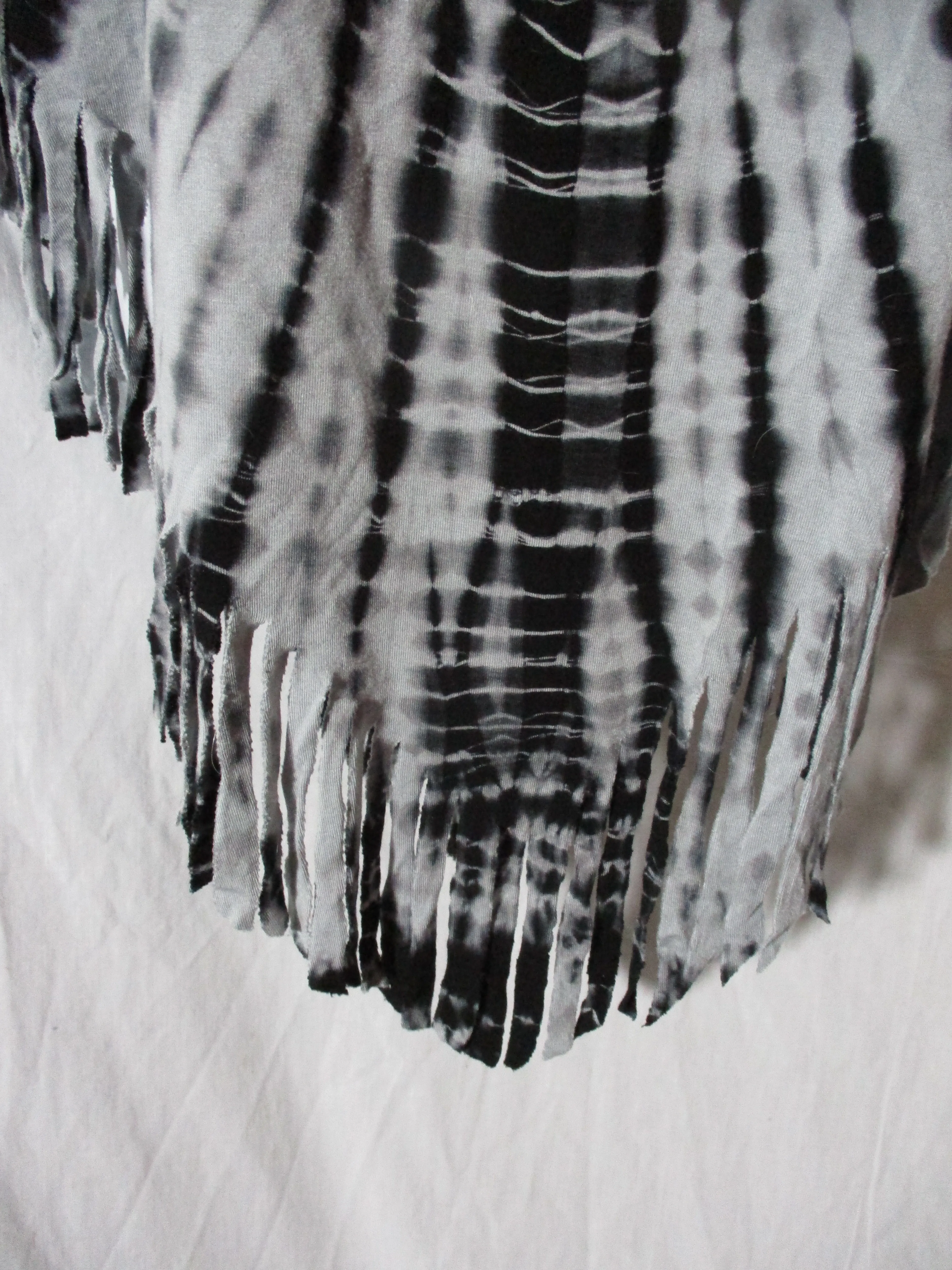 HOLCOMO UNLIMITED Fringe Tie-Dye Poncho Festival Hippie Boho BLACK GREY