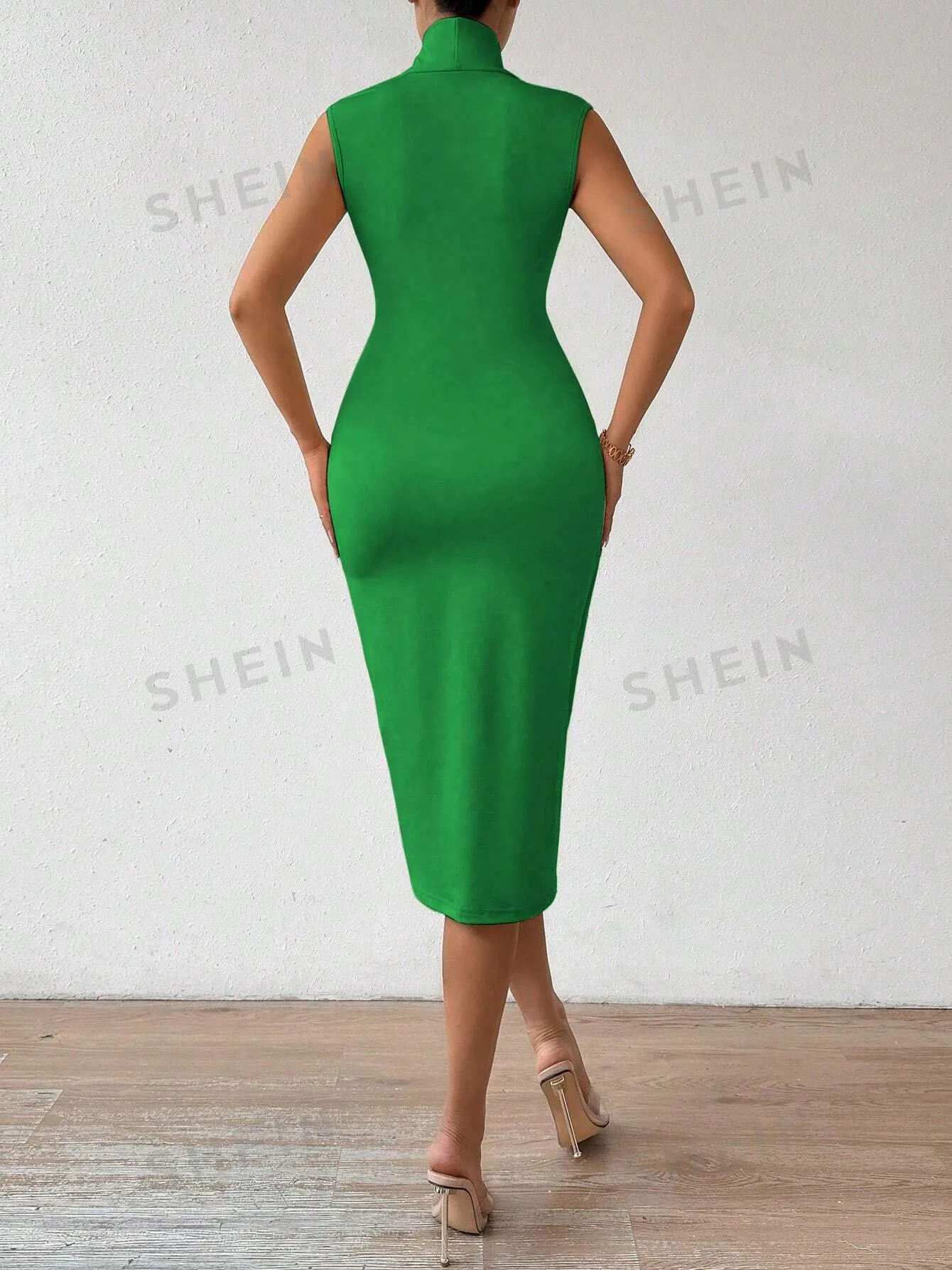 Solid Color V-Neck Pleated Bodycon High Elasticity Sleeveless Elegant Dress