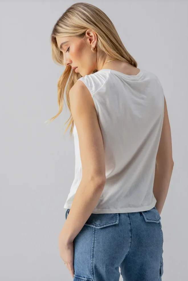 SUN'S OUT TEE