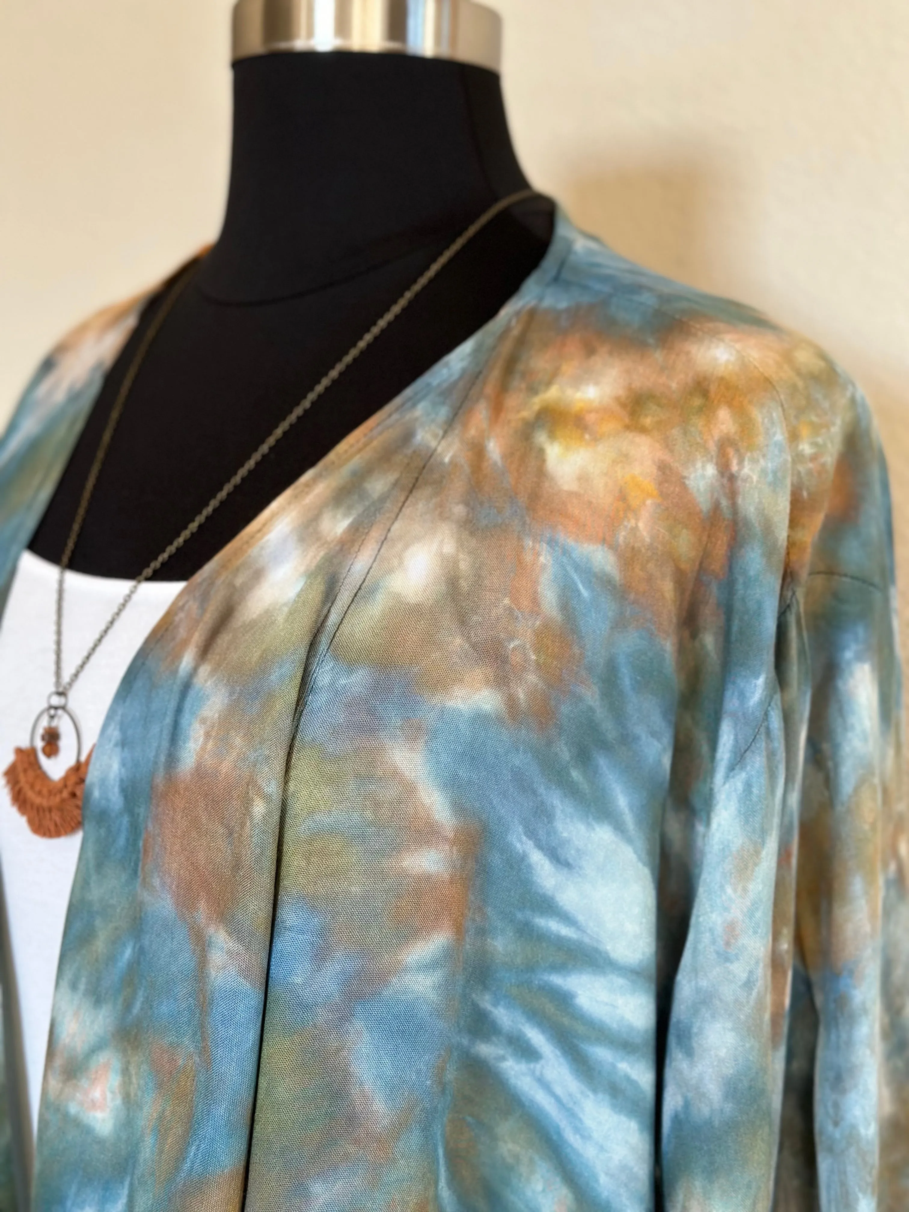 Women’s 2X 100% Rayon Waterfall Kimono Jacket in ‘Teal Gold’
