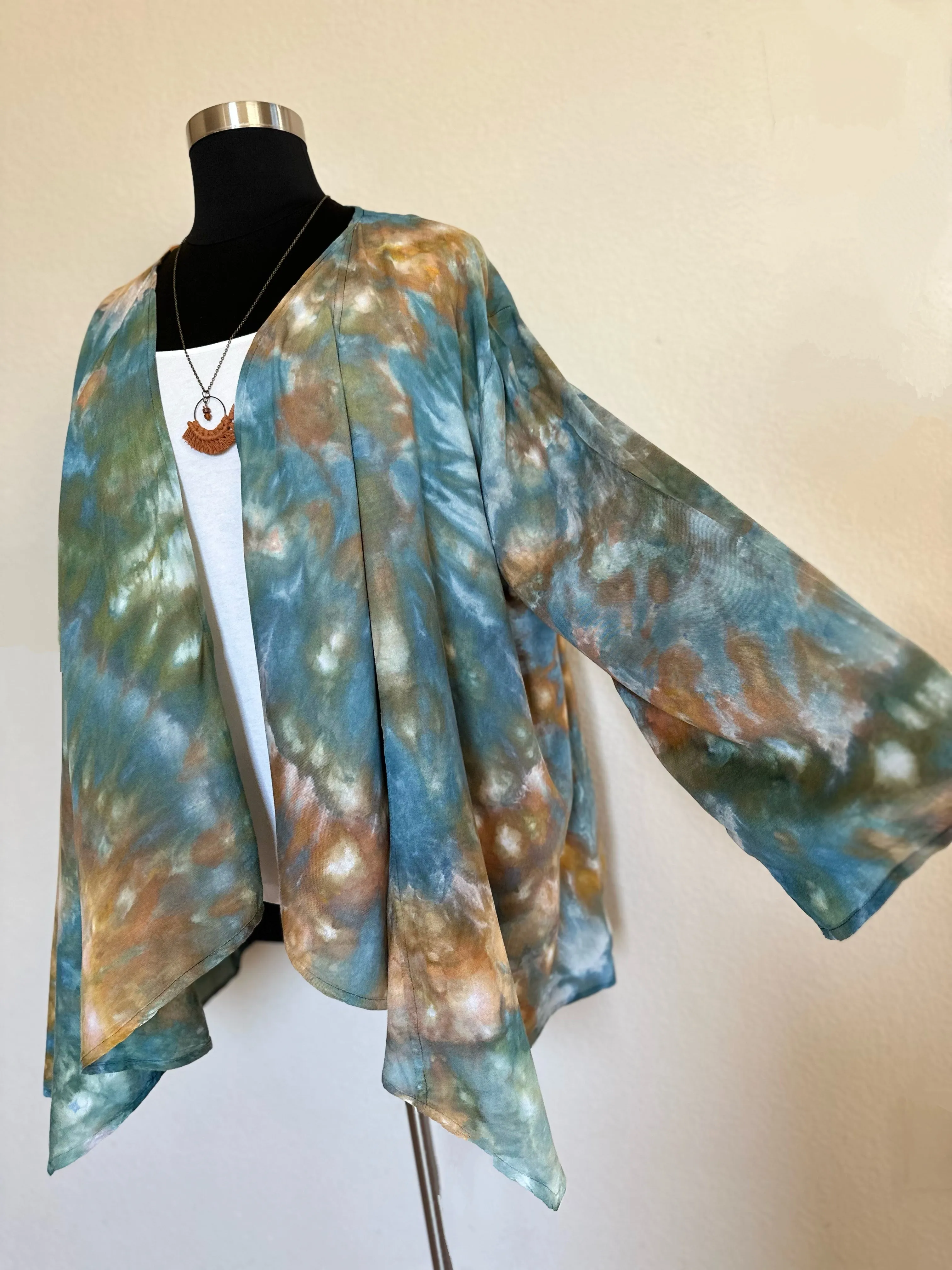 Women’s 2X 100% Rayon Waterfall Kimono Jacket in ‘Teal Gold’